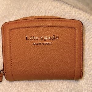 Authentic Kate Spade Leather Wallet EUC